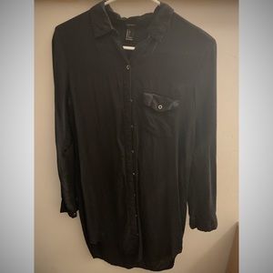 Forever 21 | Oversized button down | Black
